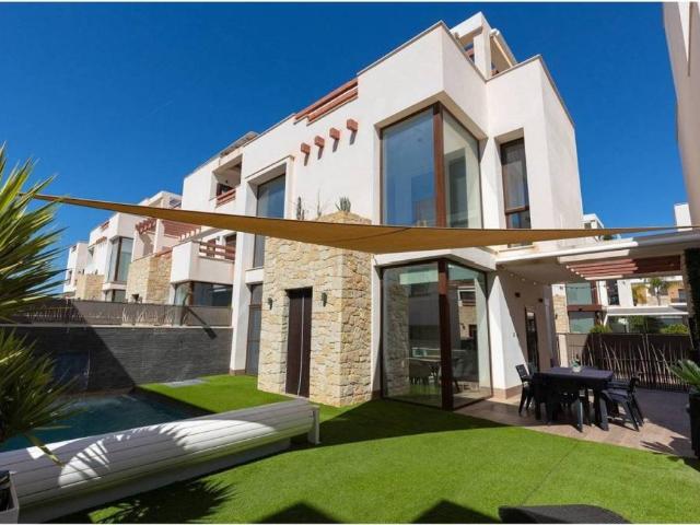 Casa en Venta en Rojales