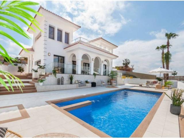 Casa en Venta en Rojales