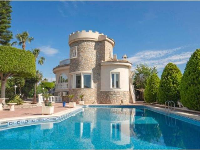 Casa en Venta en Rojales