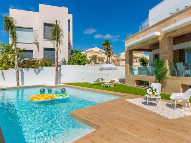 Casa en venta en Rojales. Casas.