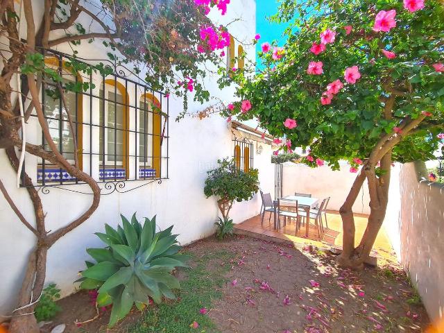 Casa en venta en Rojales. Casas.