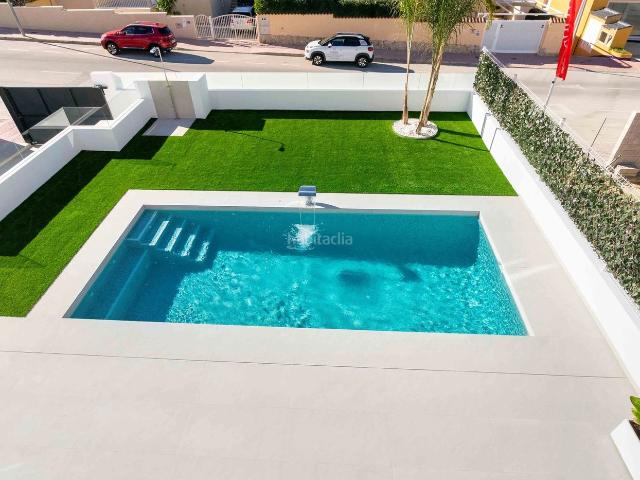 Casa en venta en Rojales. Casas.