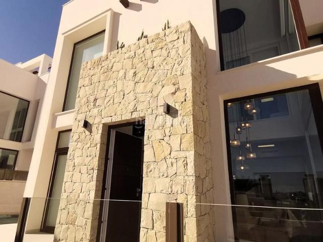 Casa en venta en Rojales. Casas.