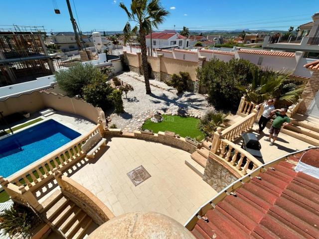 Casa en venta en Rojales. Casas.
