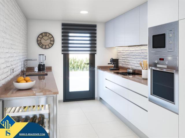 Casa en venta en Rojales. Casas con piscina privada para construir en la provincia de Alicante, en Rojales, Ciudad Quesada. 3 habitaciones 188 m² 5 kiló. Casas.
