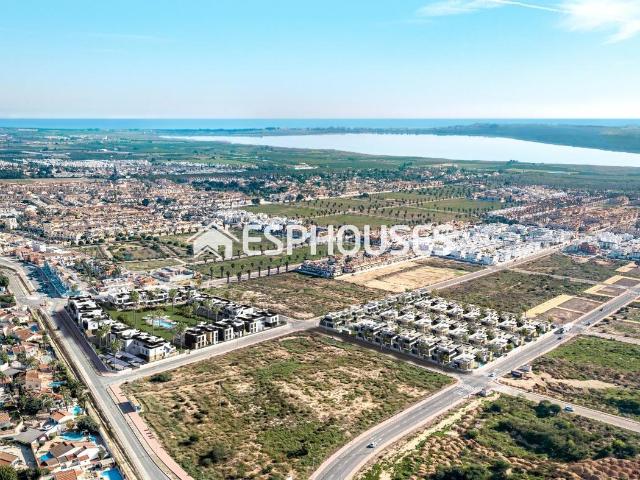 Casa en venta en Rojales. Bungalow de obra nueva, en planta baja, en Lo Marabú Ciudad Quesada. Casas.