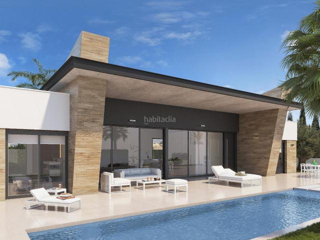 Casa en venta en Rojales. Este nuevo proyecto ennbspCiudad Quesada es un conjunto de villas únicas con lo último en diseño y calidad. Los tres modelos de ch. Casas.