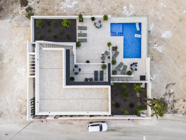 Casa en venta en Rojales. Six Seconds Propertiesnbspte invita a descubrir esta sofisticada villa independiente ubicada en la codiciada zona de Lo Pepin, en. Casas.
