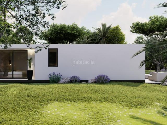 Casa en venta en Aspe, Las Fuentes Los Cipreses. Experimente un nuevo nivel de vida sofisticado en el hermoso entorno de La Romana, Alicante. Nuestras villas a medida estÃn diseÃa. Casas.