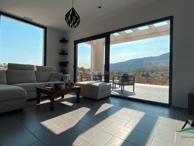 Casa en venta en Romana la. Precio actualizado el 2405 Villa de increíble valor diseñada y construida en una parcela de su elección con todos los aspectos tot. Casas Romana.