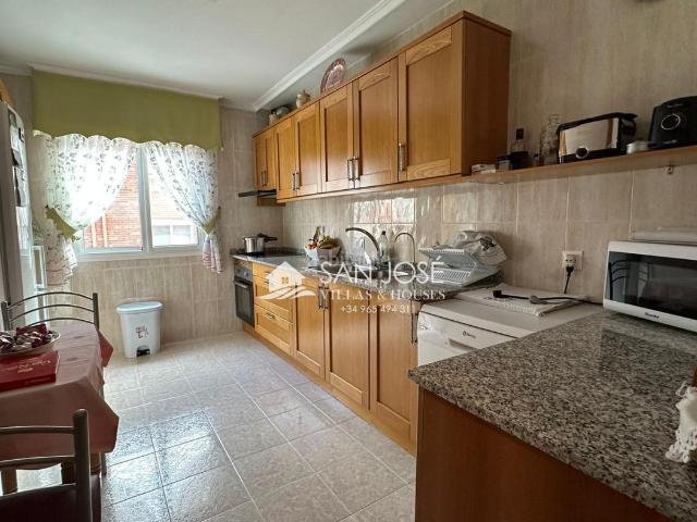 Casa en venta en Romana la. SE VENDE BUNGALOW ADOSADO EN BUEN ESTADO EN LA ROMANAALICANTE. Casas Romana.