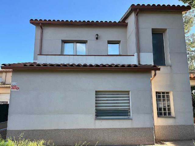 Casa en venta en ronda D'urgell, Collbató, de 200 m² 4 habitaciones por 423.000