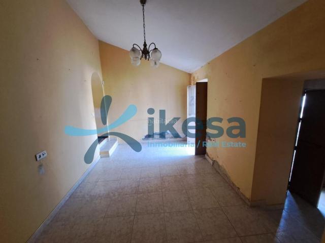 Casa en venta en Rosal de la Frontera. Venta de casa en el Rosal de la Frontera. Activo inmobiliario sin posesión. Casas Rosal de la.