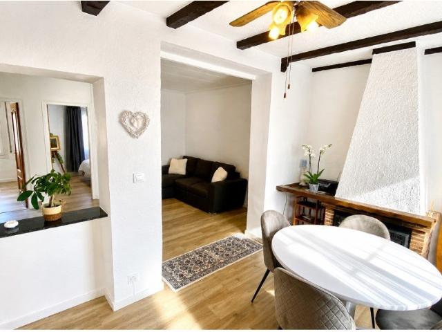 Casa en venta en Roses con jardín, terraza y solárium a 5 mi. 71m² Roses