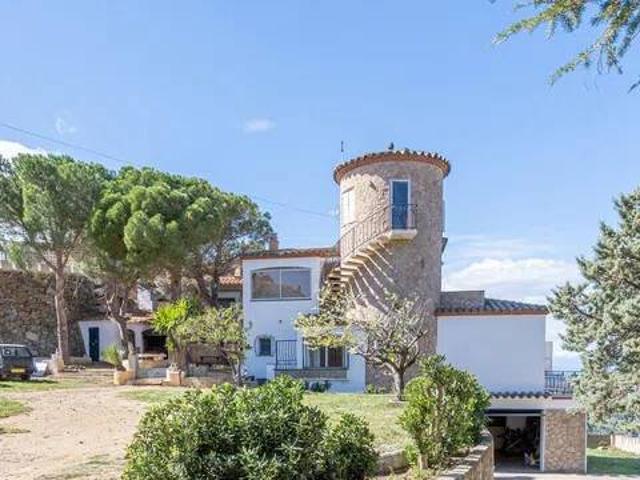 Casa en Venta en Roses