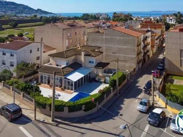 Casa en Venta en Roses
