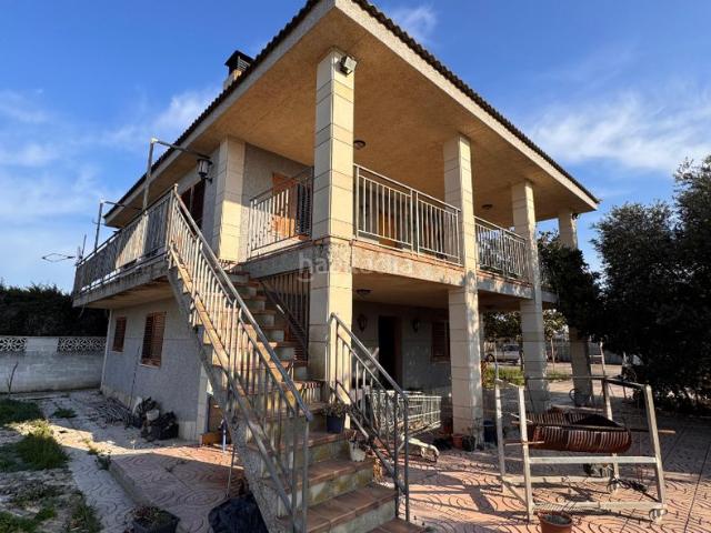 Casa en venta en Rosselló. CASA EN VENTA EN rosello lleida. Casas.