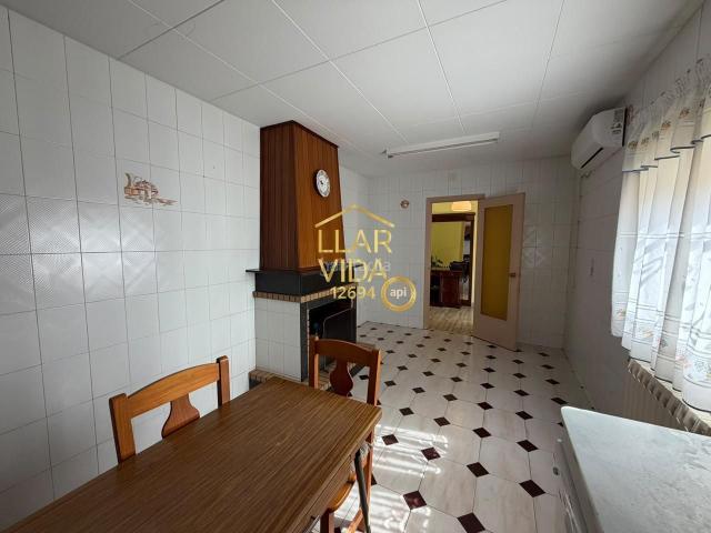 Casa en venta en Rosselló. PERFECTA CASA EN ROSSELLÓ. Casas.