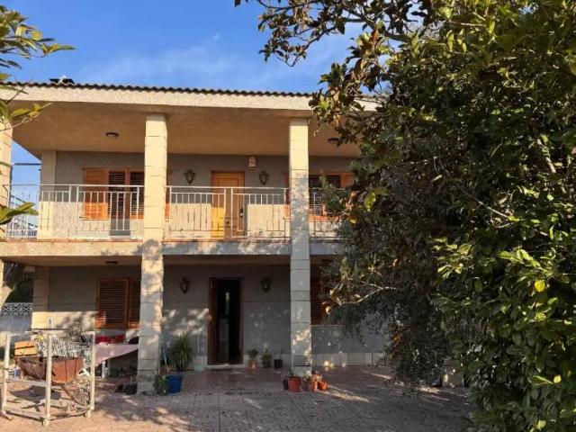 Casa en Venta en Rosselló