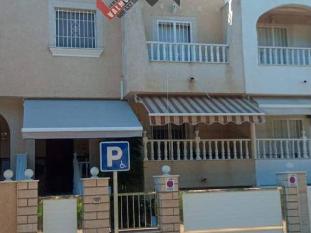 Casa en Venta en Roquetas de Mar