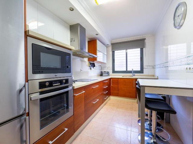 Casa en venta en Roquetas de Mar, Aguadulce Sur. Impresionante Casa Triplex en Aguadulce Sur por solo 379,000. Casas Roquetas de.