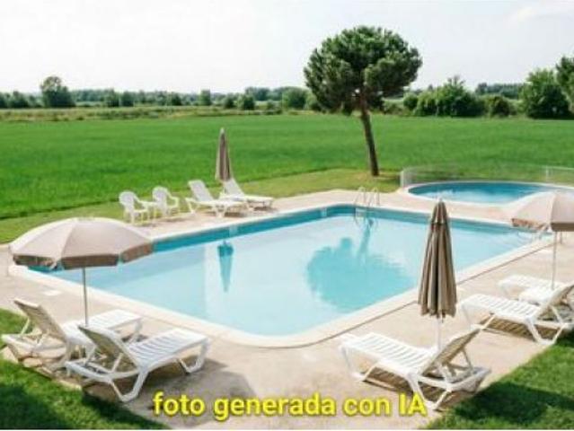 casa en Venta en Roquetas de Mar. QTOT T1316