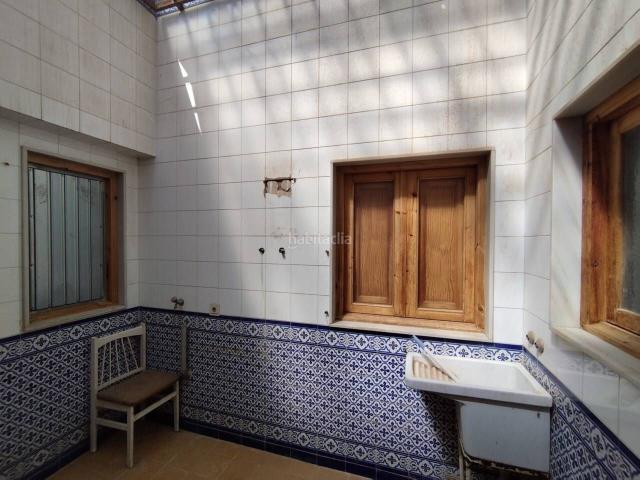 Casa en venta en Roquetas de Mar, Roquetas pueblo. En venta vivienda con tres locales comerciales. Casas Roquetas de.