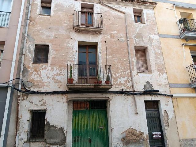 Casa adosada en venta en calle Major, Roquetes, de 230 m² 5 habitaciones por 70.000