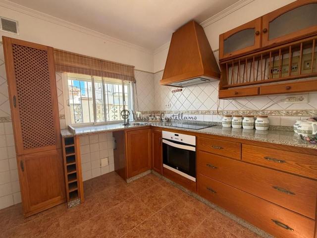 Casa en venta en Rota, El Chorrillo El Molino. BAJO CON PLAZA DE GARAJE EN CHORRILO. Casas.