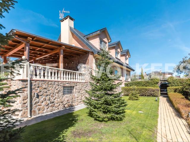 Casa en venta en Rozas de Madrid Las, Molino de la Hoz. Tener un oasis personal es posible. Casas Rozas de Madrid.