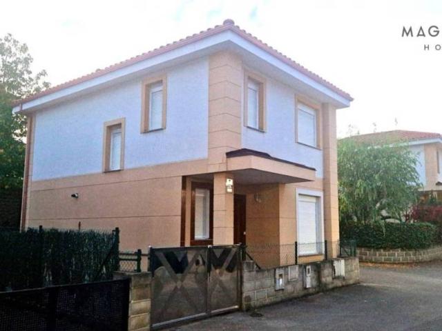 Casa en Venta en Suances