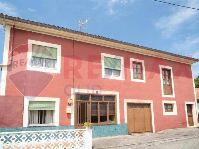 Casa en Venta en Suances