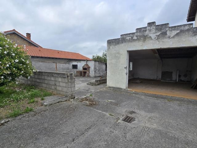 Casa en venta en Suances. CASA PARA REFORMAR CON FINCA DE 1.093 M. Casas.