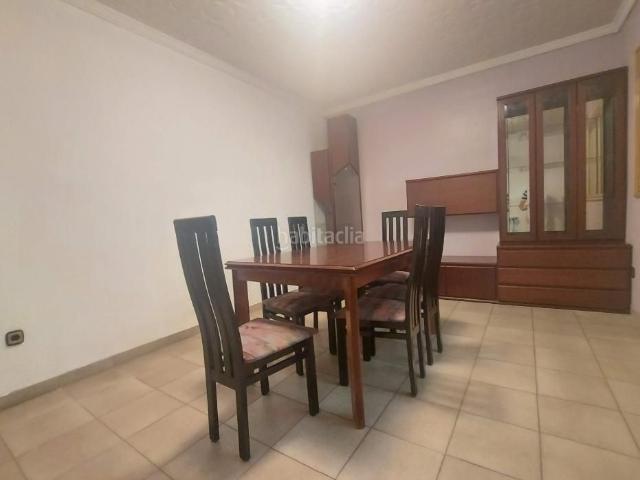 Casa en venta en Sabadell, Ca n'Oriac. Casa de 74m con Inquilino 5.01 rentabilidad bruta Terraza. Casas.