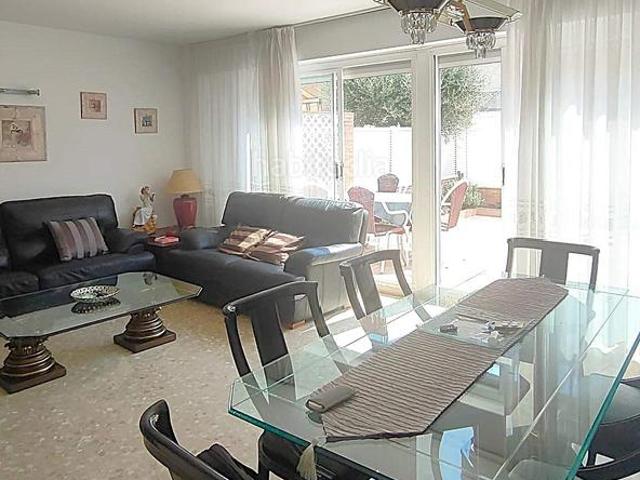 Casa en venta en Sabadell, Can Deu. CASA EN VALLEHERMOSO. Casas.