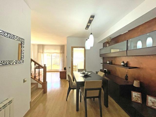 Casa en venta en Sabadell, Can Deu. FANTASTICA CASA EN SABADELL NORTE. Casas.