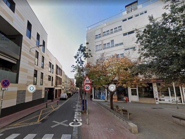 Casa en venta en Sabadell, Centre. CASA CANTONERA EN EL CENTRO DE SABADELL. Casas.