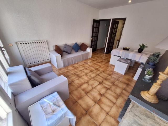 Casa en venta en Sabadell, Centre. CASA DE 4 METROS EN PLENO CENTRO DE SABADELL. Casas.