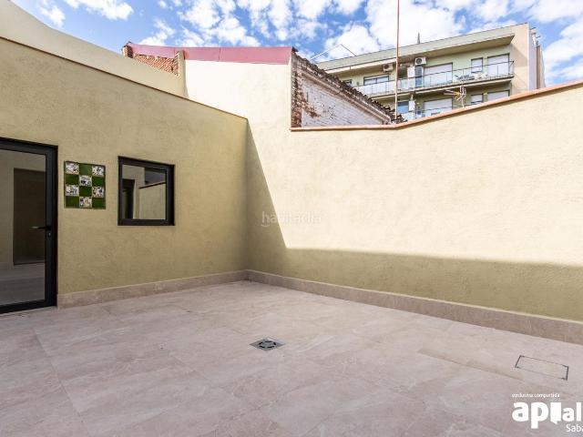 Casa en venta en Sabadell, Centre. CASA EN VENDA 4 HAB. A ESTRENAR AL CENTRE. Casas.