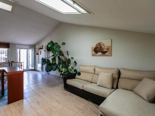Casa en venta en Sabadell, Centre. CASA ESPECTACULAR EN VIA MASSAGUÉ. Casas.