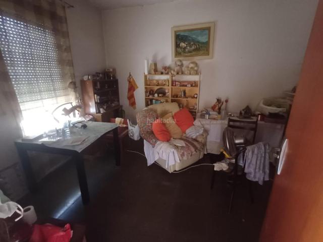 Casa en venta en Sabadell, Covadonga. CASA AL CARRER COVADONGA AMB PATI DE 30M2 SABADELL. Casas.