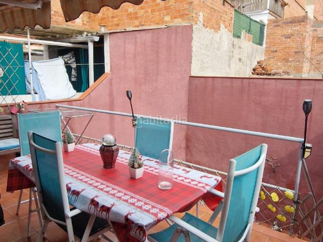Casa en venta en Sabadell, Creu de Barberà. Casa Bis de 120 m² en Sabadell: Dos Plantas, Infinitas Posibilidades ¡Con Vistas y Barbacoa!. Casas.