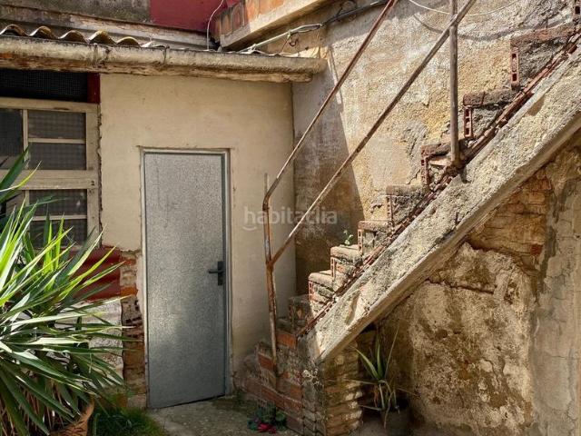 Casa en venta en Sabadell, Creu de Barberà. casa para reformar. Casas.
