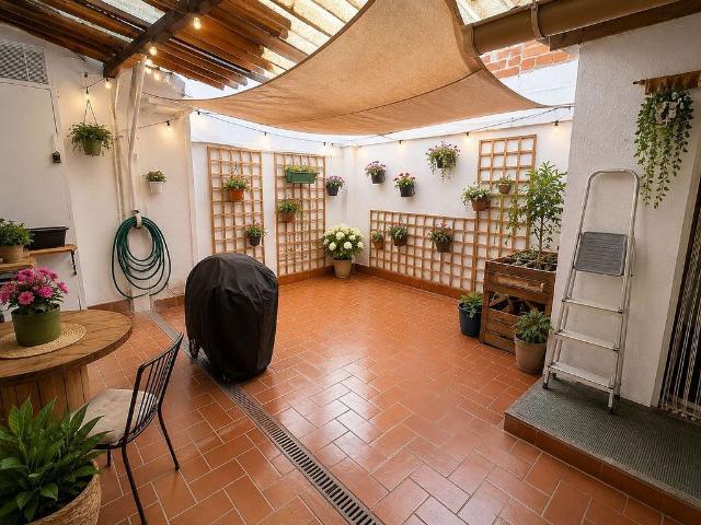 Casa en venta en Sabadell, de 11 m² 3 habitaciones por 350.000