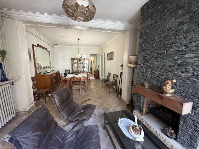 Casa en venta en Sabadell, de 120 m² 4 habitaciones por 325.000