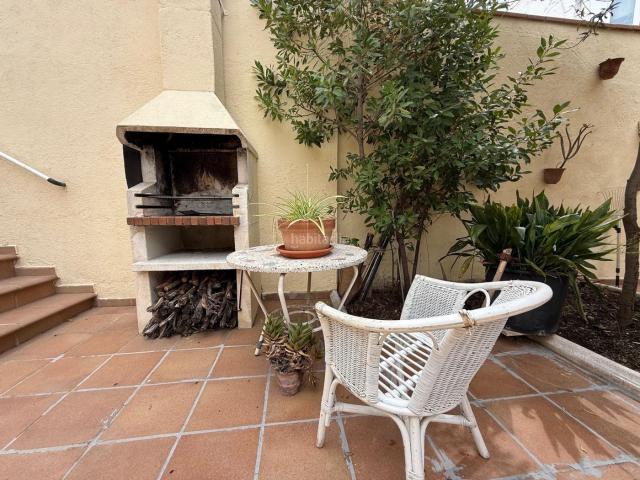 Casa en venta en Sabadell, Eixample. Casas pensadas para vivirlas y patios pensados para disfrutarlos. Casas.