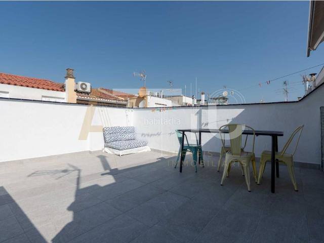 Casa en venta en Sabadell, Gràcia. CASA EN VENTA EN GRÀCIA, GARAJE, 2 HABITACIONES Y TERRAZA DE 30m. Casas.
