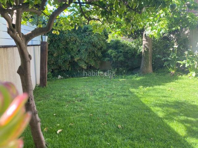 Casa en venta en Sabadell, Hostafrancs. CASA 4 H MÉS ESTUDI AMB JARDÍ 70m2!. Casas.