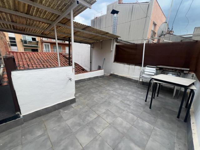 Casa en venta en Sabadell, La Plana del Pintor. CASA EN PLANTA BAJA. Casas.