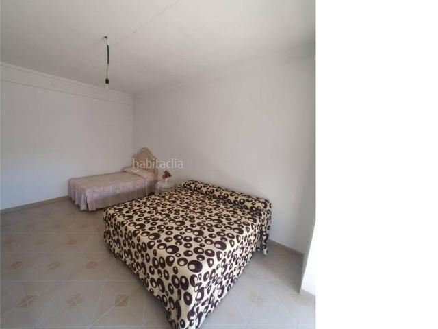 Casa en venta en Sabiote. Venta de una amplia casa en Sabiote. Casas.
